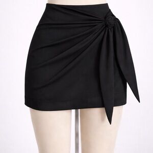 Zara Black Mini Skirt with Knot Detail